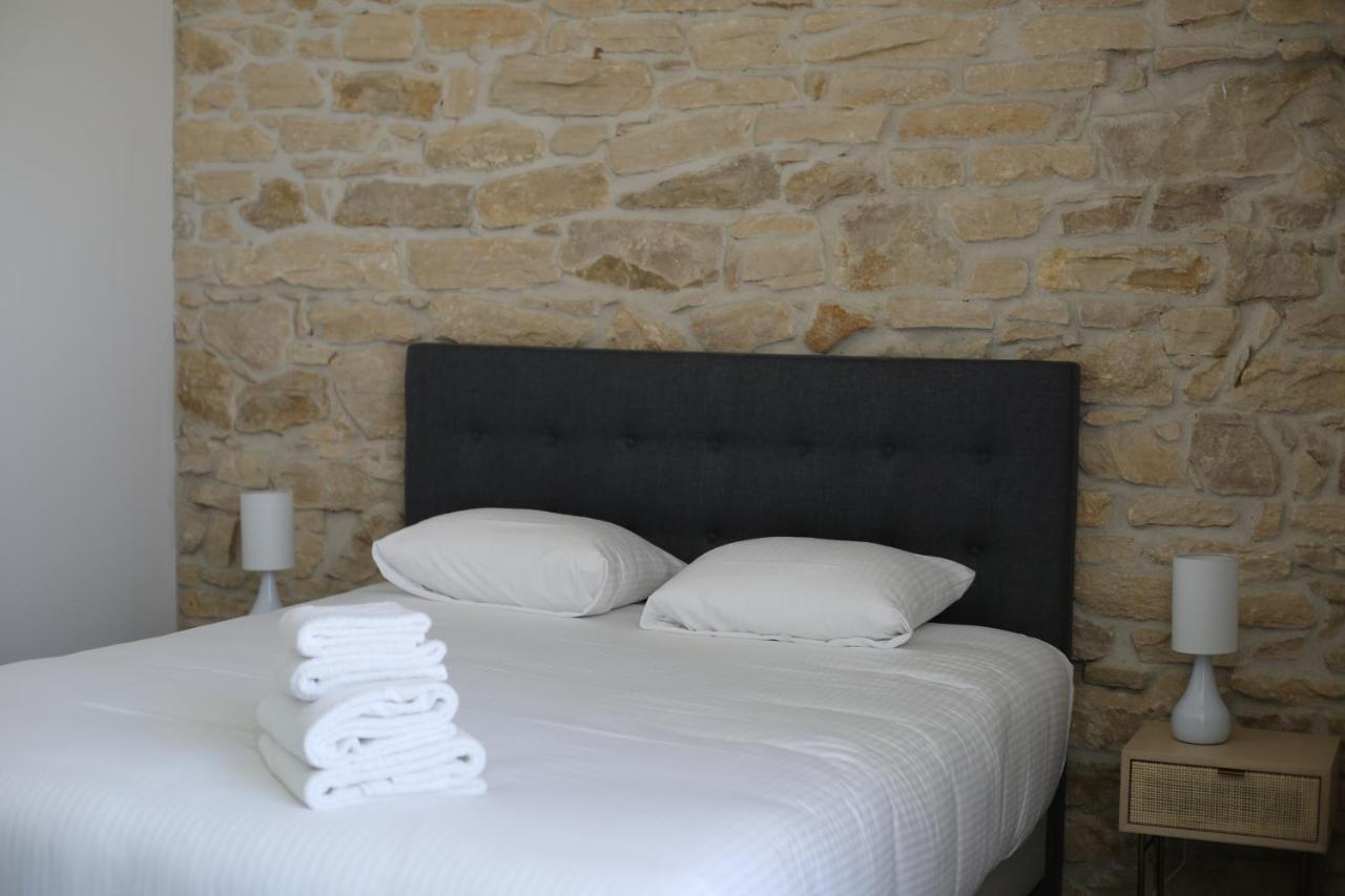 Hotel Sequoias Golf & Ressort Ruy-Montceau Exterior foto