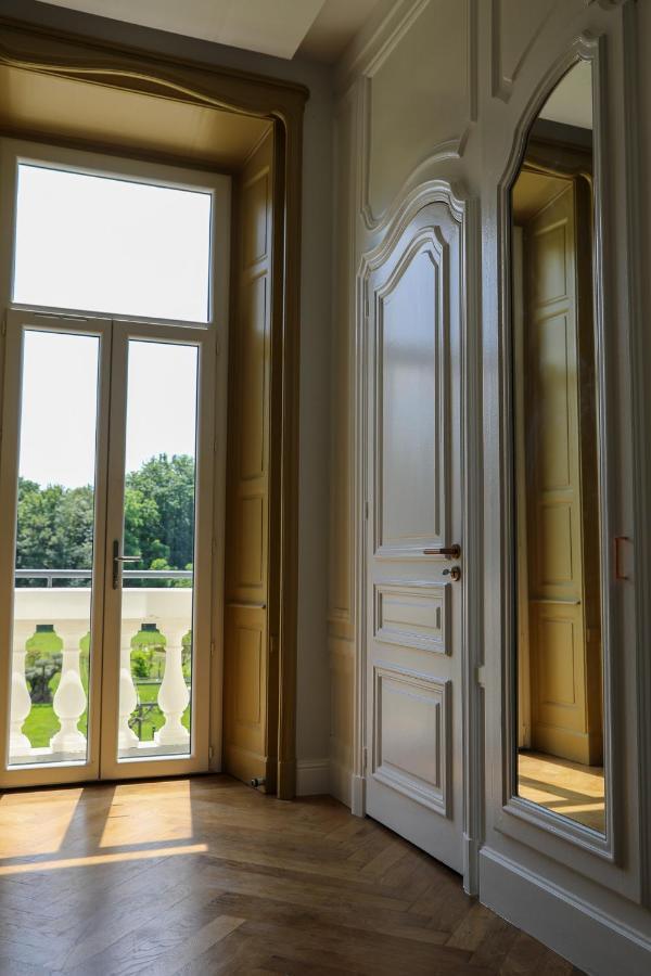 Hotel Sequoias Golf & Ressort Ruy-Montceau Exterior foto