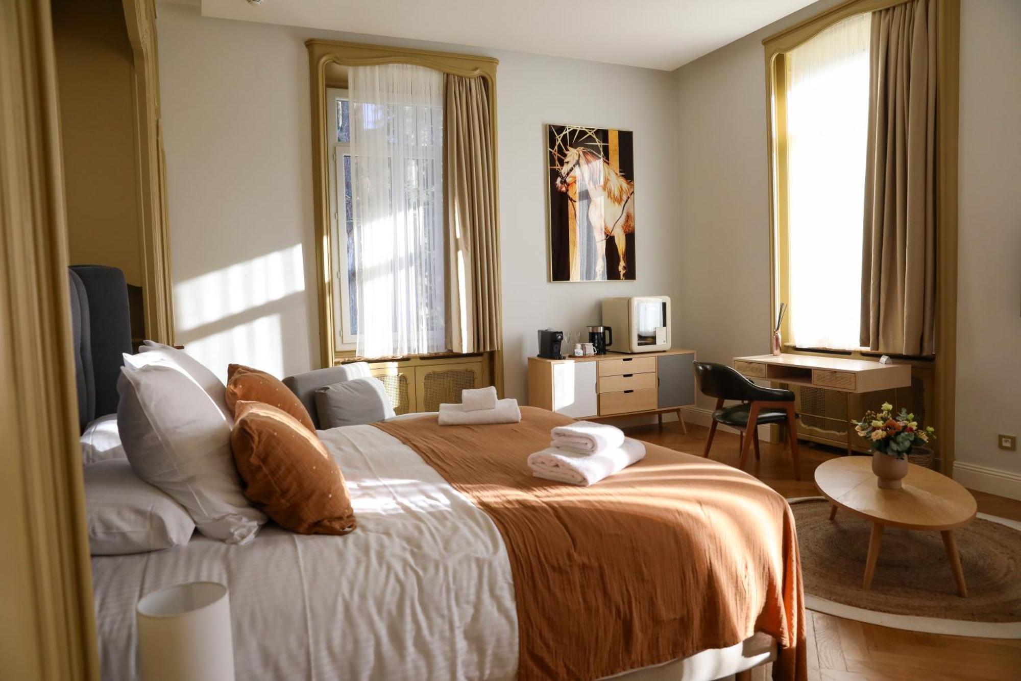 Hotel Sequoias Golf & Ressort Ruy-Montceau Exterior foto