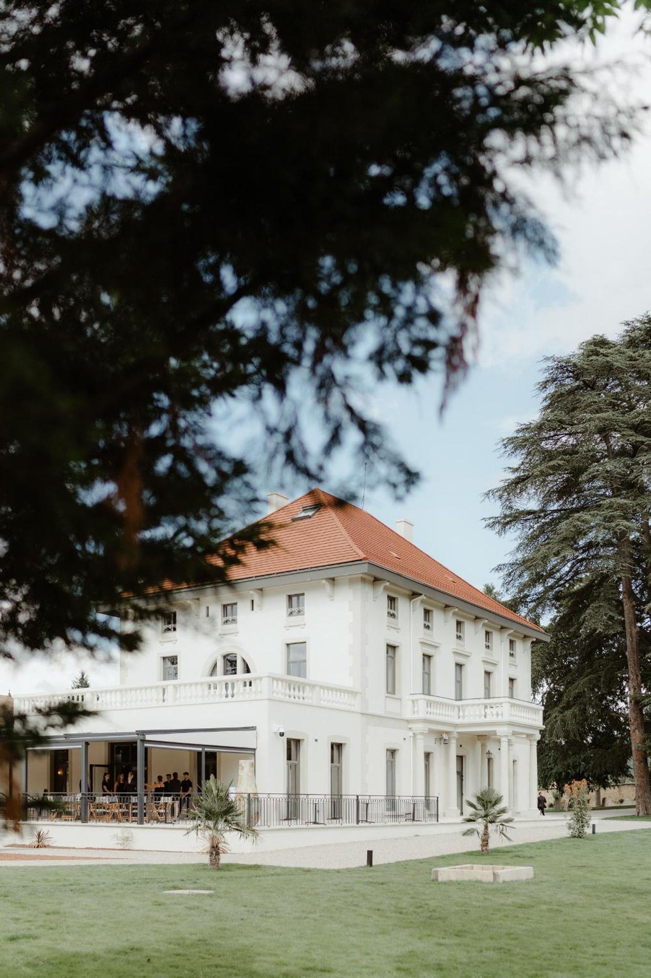 Hotel Sequoias Golf & Ressort Ruy-Montceau Exterior foto